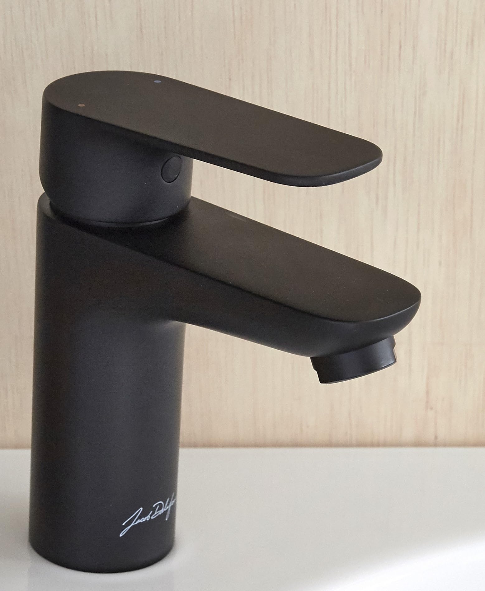 jacob-delafon-oscar-mitigeur-lavabo-noir-mat-avec-vidage image 3