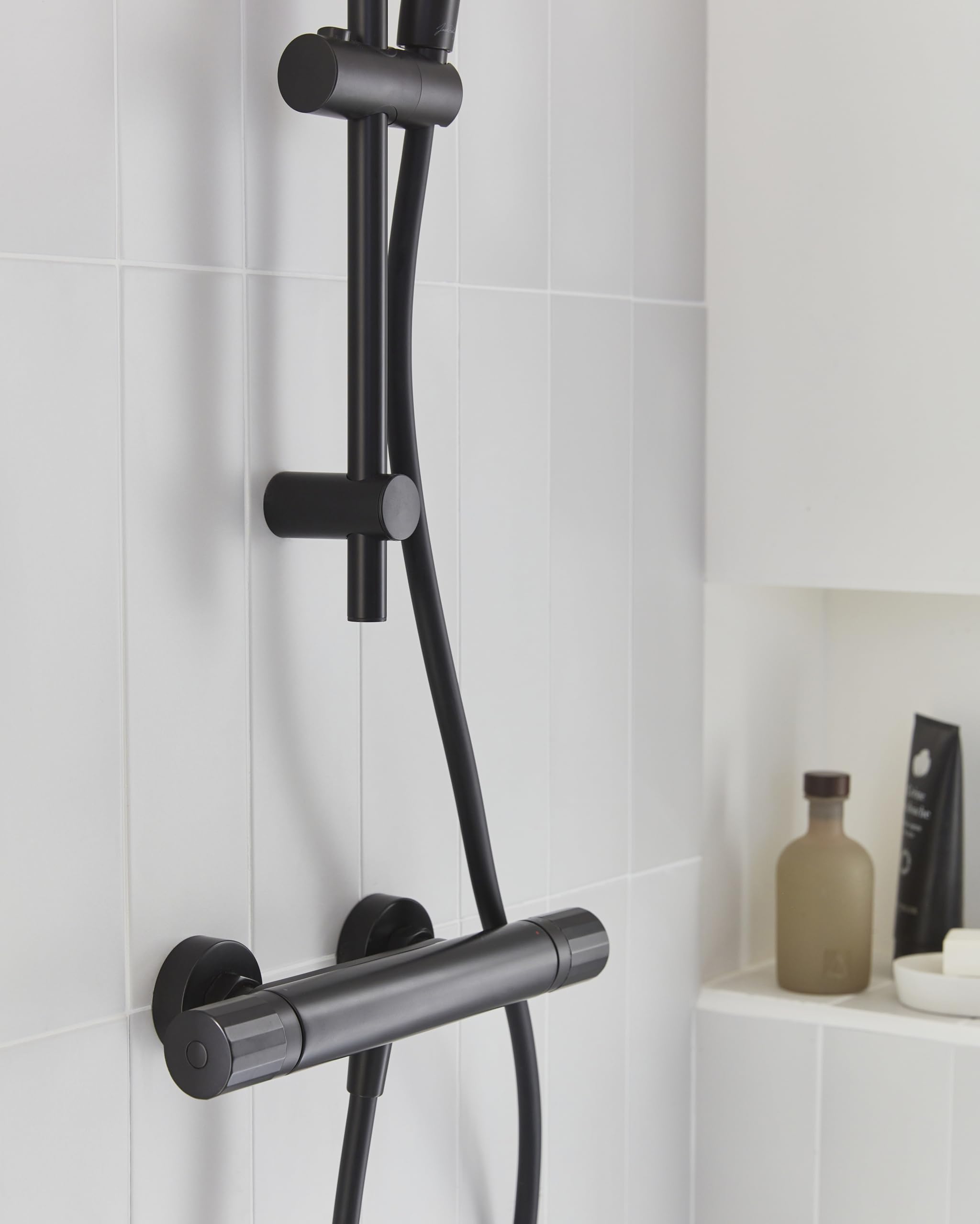 jacob-delafon-oscar-mitigeur-douche-thermostatique-noir-mat image 4