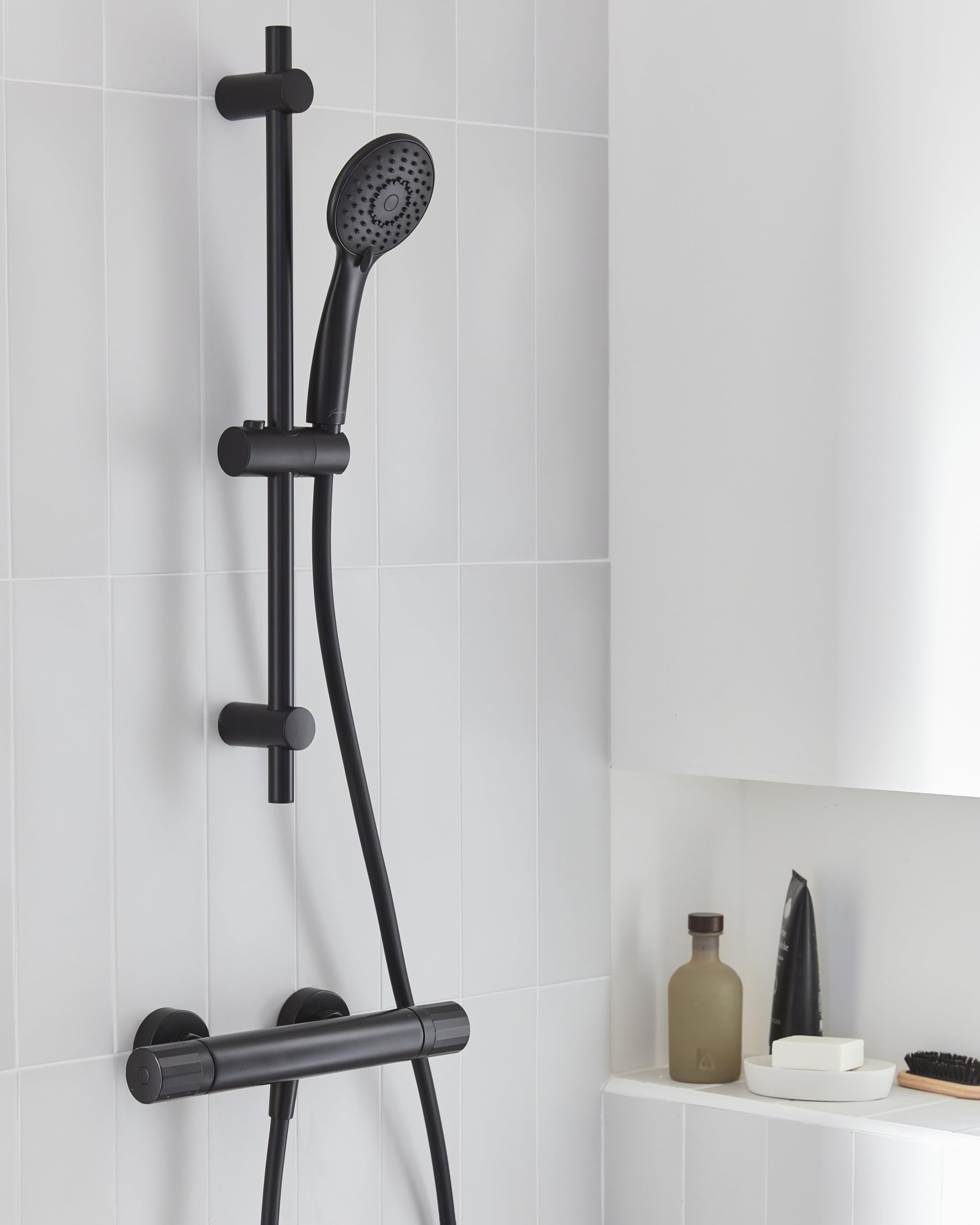 jacob-delafon-oscar-mitigeur-douche-thermostatique-noir-mat image 2